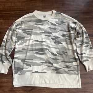 Small white camo aerie sweatshirt